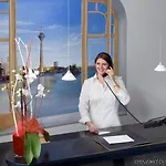 Hotel National