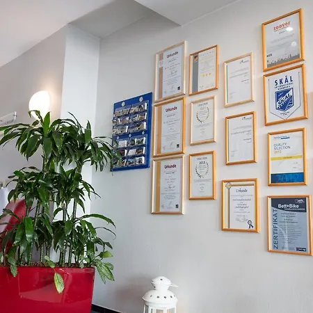 National Hotel Dusseldorf